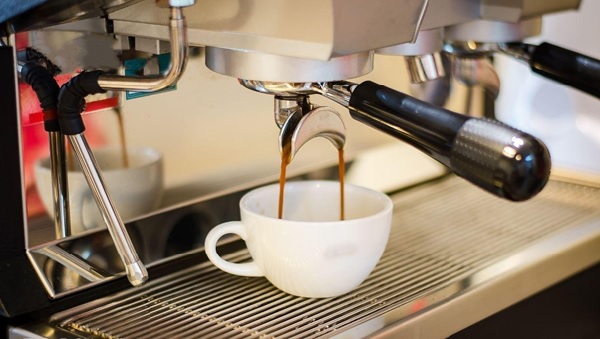 Các loại cà phê pha máy: Hương vị tinh tế của nghệ thuật pha chế hiện đại